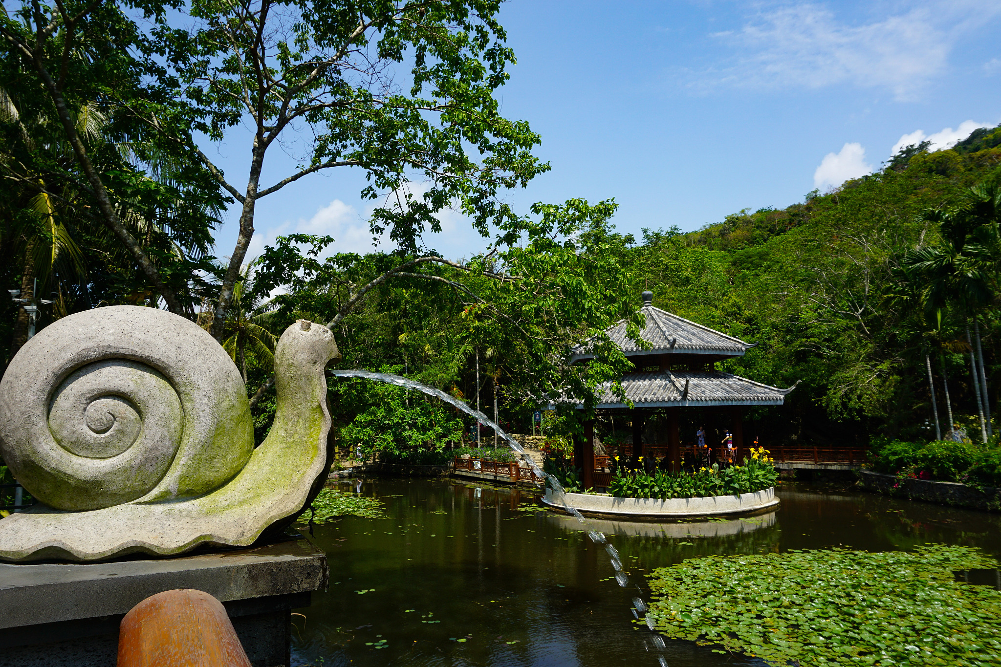 包含广州白云山旅游攻略的词条