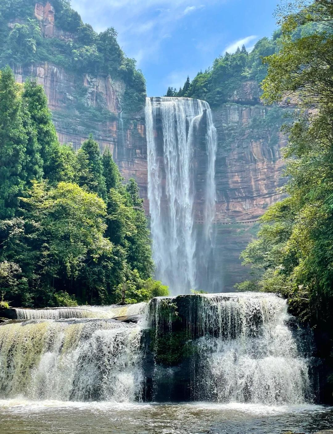 重庆周边旅游景点大全(重庆周边旅游景点大全洪崖洞)